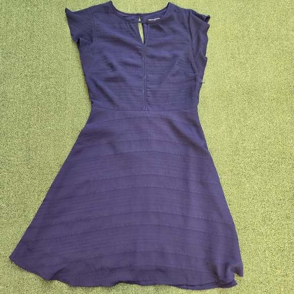 Banana Republic Dresses & Skirts - BANANA REPUBLIC Women's Dress Short Sleeve Keyhole Neck Navy Striped Size 6